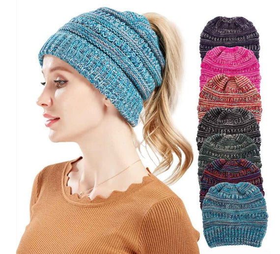 Women’s Mixed-Color Knitted Wool Beanie – Ponytail-Friendly, No Label Design