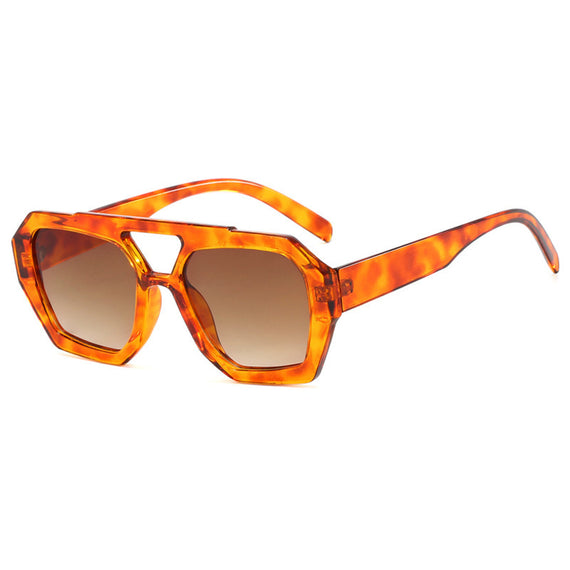 Oversized Leopard Frame Sunglasses | Stylish Summer Sunshade for Beach & Vacation
