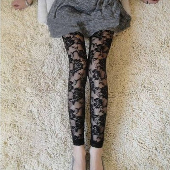 Autumn Sweet Lace Rose Hollow Leggings