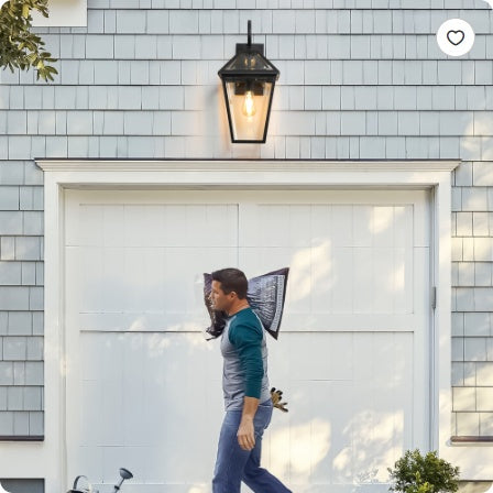 211 Outdoor Wall Lantern – Modern Black Metal & Clear Glass Sconce for Porch, Patio & Garden (Bulb Not Included)